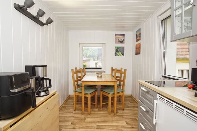 House, Bedroom, Kitchen incl. free access to pool and sauna nearby