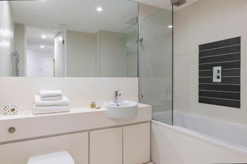 Superior One-Bedroom Apartment