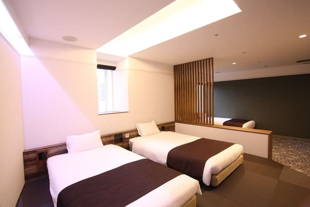 Family Japanese Western Room (Bath With Washing Place, Private Toilet, Double Sink)
