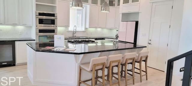 House, Multiple Beds, Pool Access (Padre Beach House)