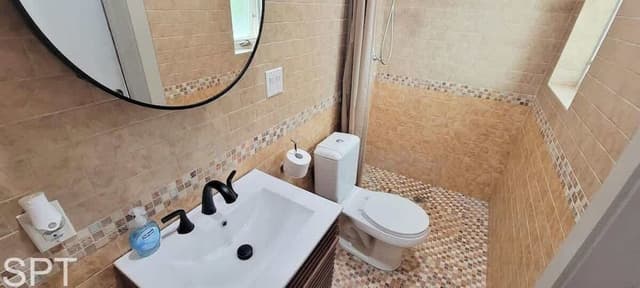 House, Multiple Beds, Pool Access (Padre Beach House)