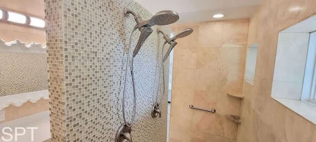 House, Multiple Beds, Pool Access (Padre Beach House)