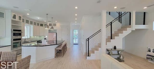 House, Multiple Beds, Pool Access (Padre Beach House)