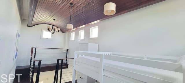 House, Multiple Beds, Pool Access (Padre Beach House)