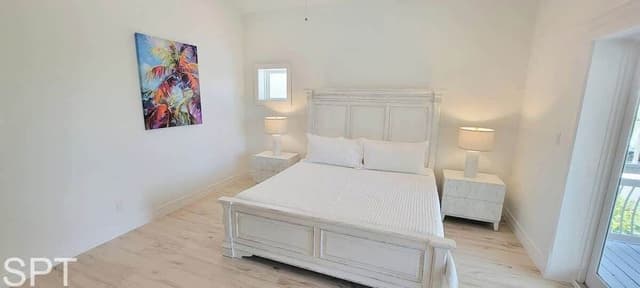 House, Multiple Beds, Pool Access (Padre Beach House)