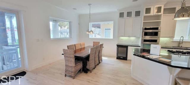 House, Multiple Beds, Pool Access (Padre Beach House)