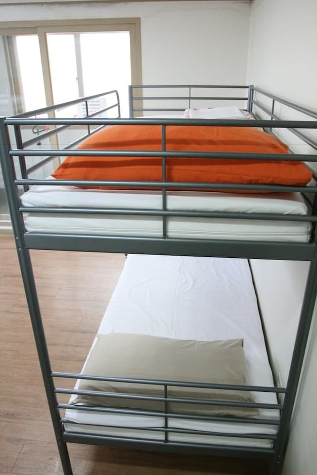 Family Room (4 beds)
