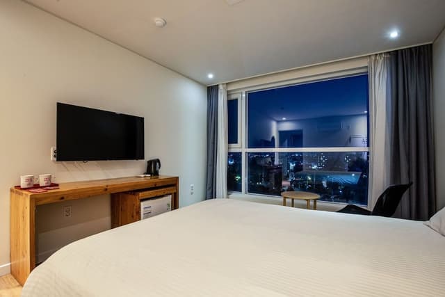 Superior Room, 1 Queen Bed, Non Smoking
