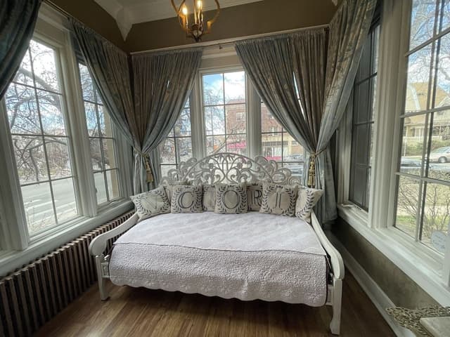 Alexandrina Suite 2