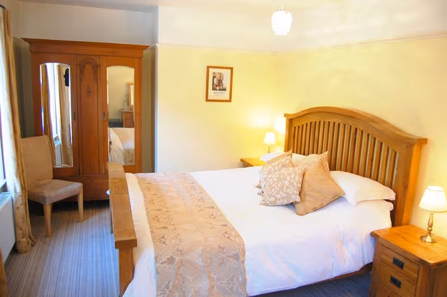 Standard House, 4 Bedrooms (5 Bathrooms)
