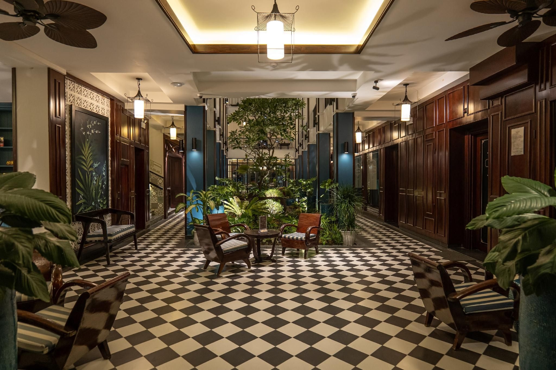 เมซอง วี โฮเต็ล (Maison Vy Hotel)1