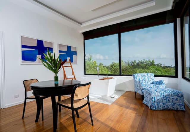 1 KING BED VILLA