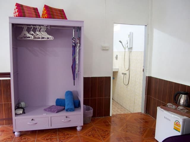 Budget Room