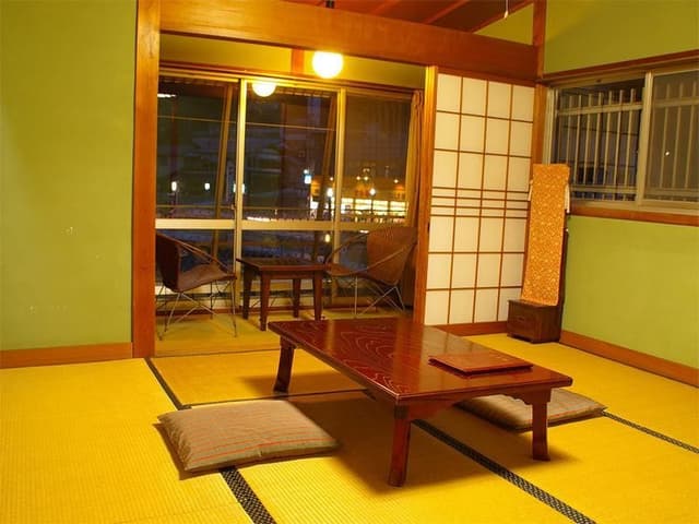 Japanese Room ( 3 person )