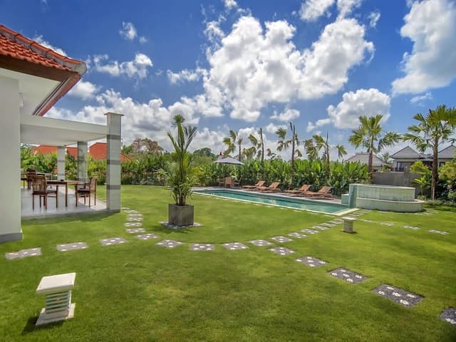 Villa, Smoking