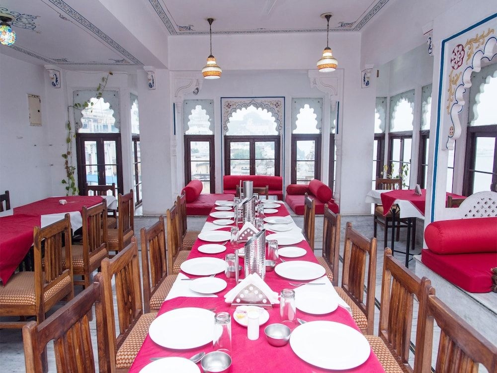 Hotel Pichola Haveli2
