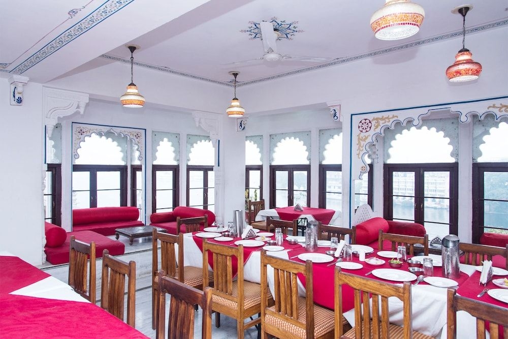 Hotel Pichola Haveli3