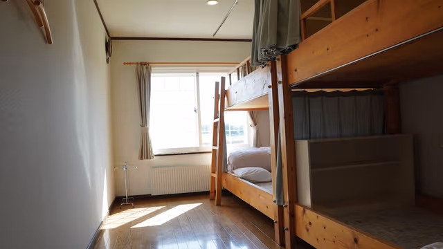 4 Bed Male Dormitory Room, Mountain View