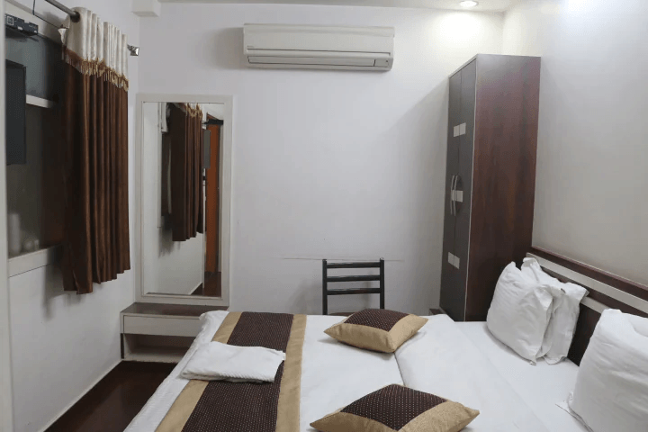 Hotel Shyam Excellency4