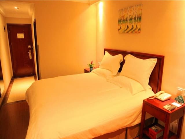 GTI - 1 Bed Guest Room, 1.5M Bed