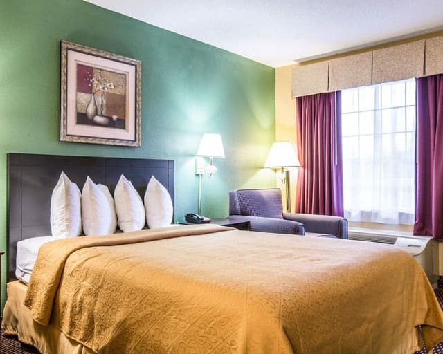 Standard Room, 1 Queen Bed, Smoking