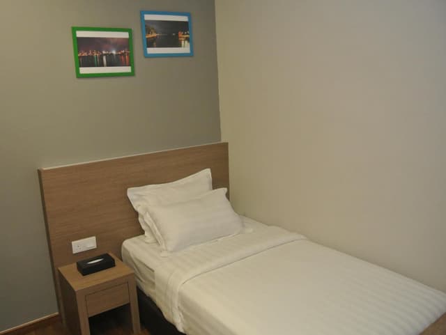 Deluxe Single Room
