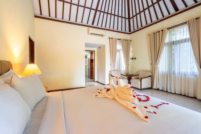 Deluxe Two Bedrooms