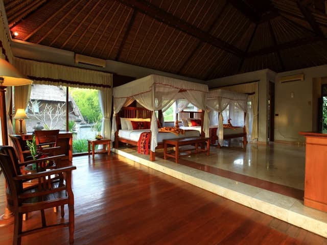 Family Garden Villa