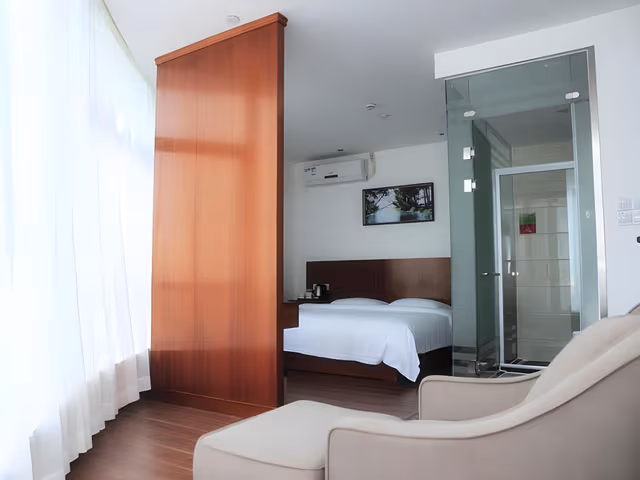 GTI - Yiran Superior 1 Bed Room