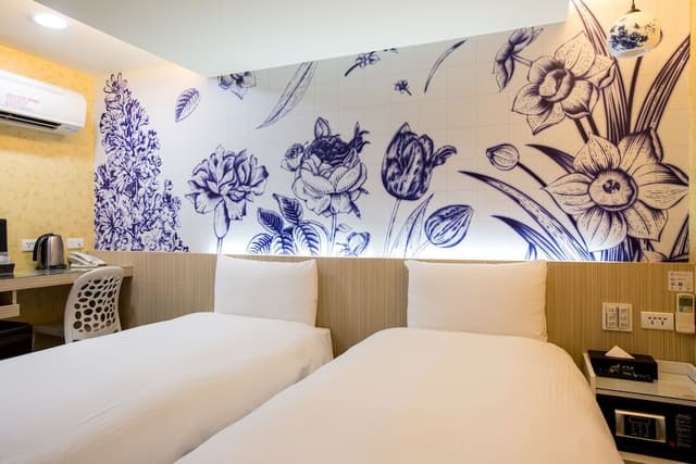 Luxury Room, No Windows