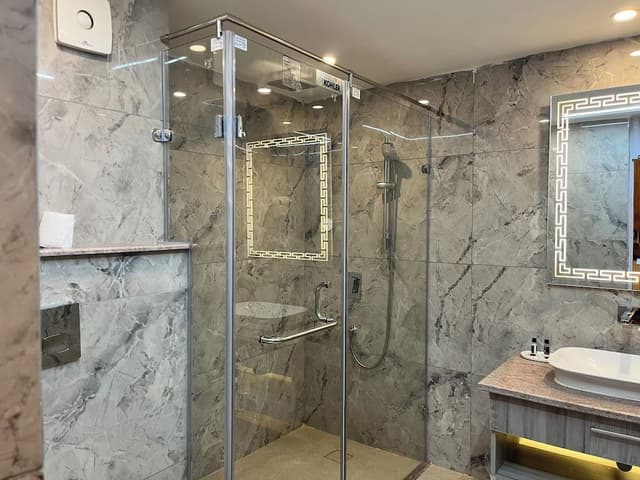 Deluxe Double Room, Pets Not Allowed, Mountain View