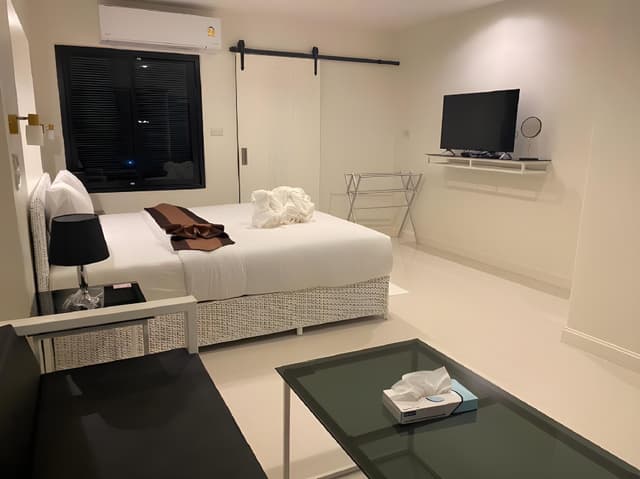 Deluxe Single Balcony