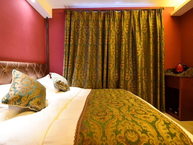 Couple Room