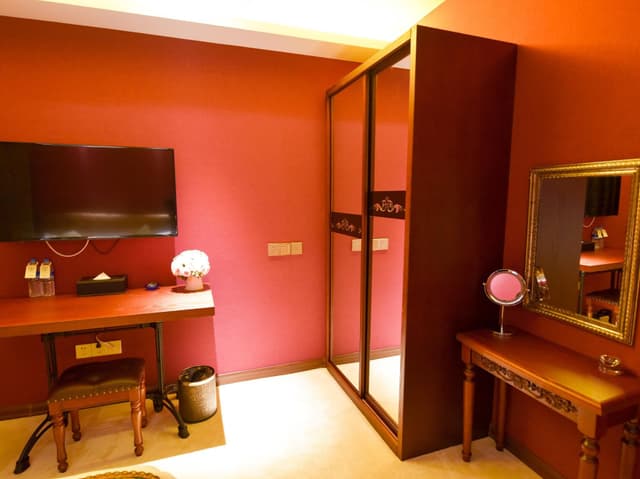 Couple Room