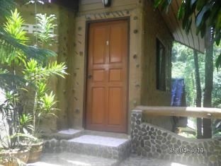 The Happinez Lodge2