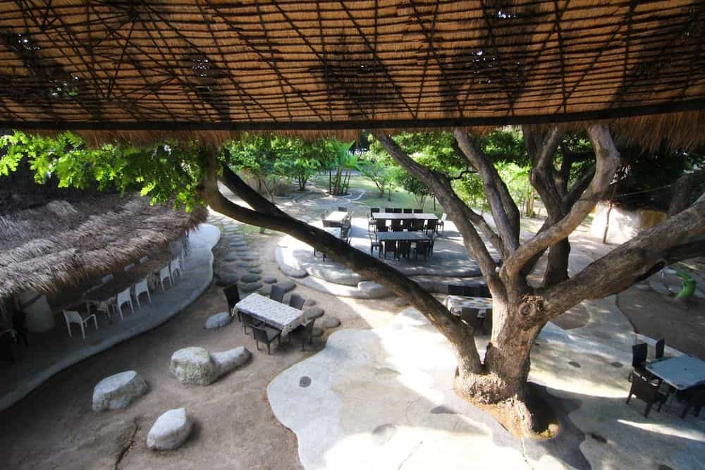 Naidee Sculptured Huts @ Vic Hua Hin Naidee Sculptured Huts @ Vic Hua Hin