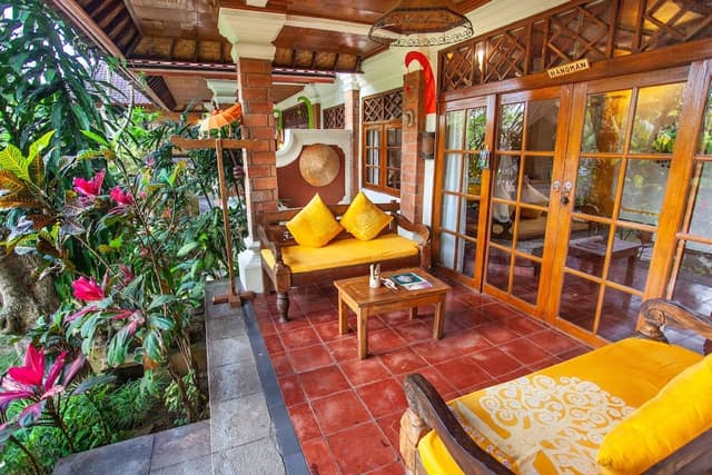 Deluxe Room (With AC)