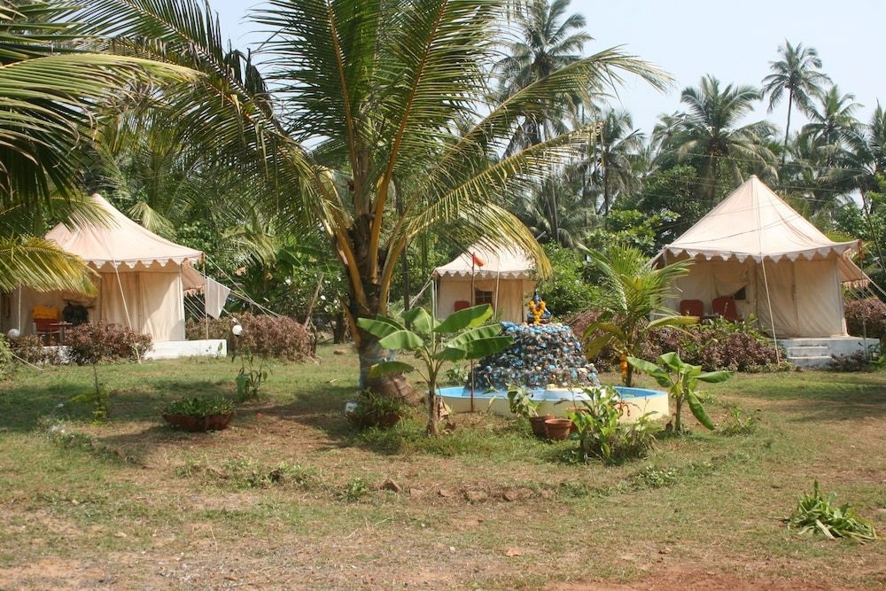 Five Five Restaurant and Guest Tents2