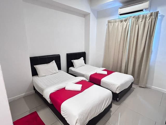 Standard Twin Room