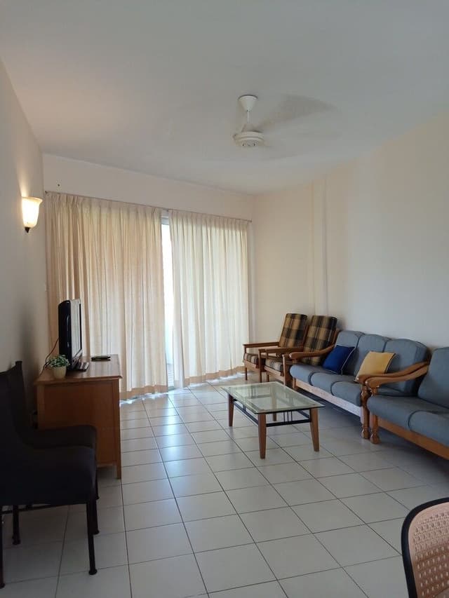 2 Bedroom Apartment - Sea View
