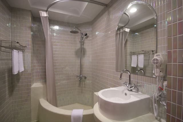 Design Double Room, 1 Double Bed, Bathtub