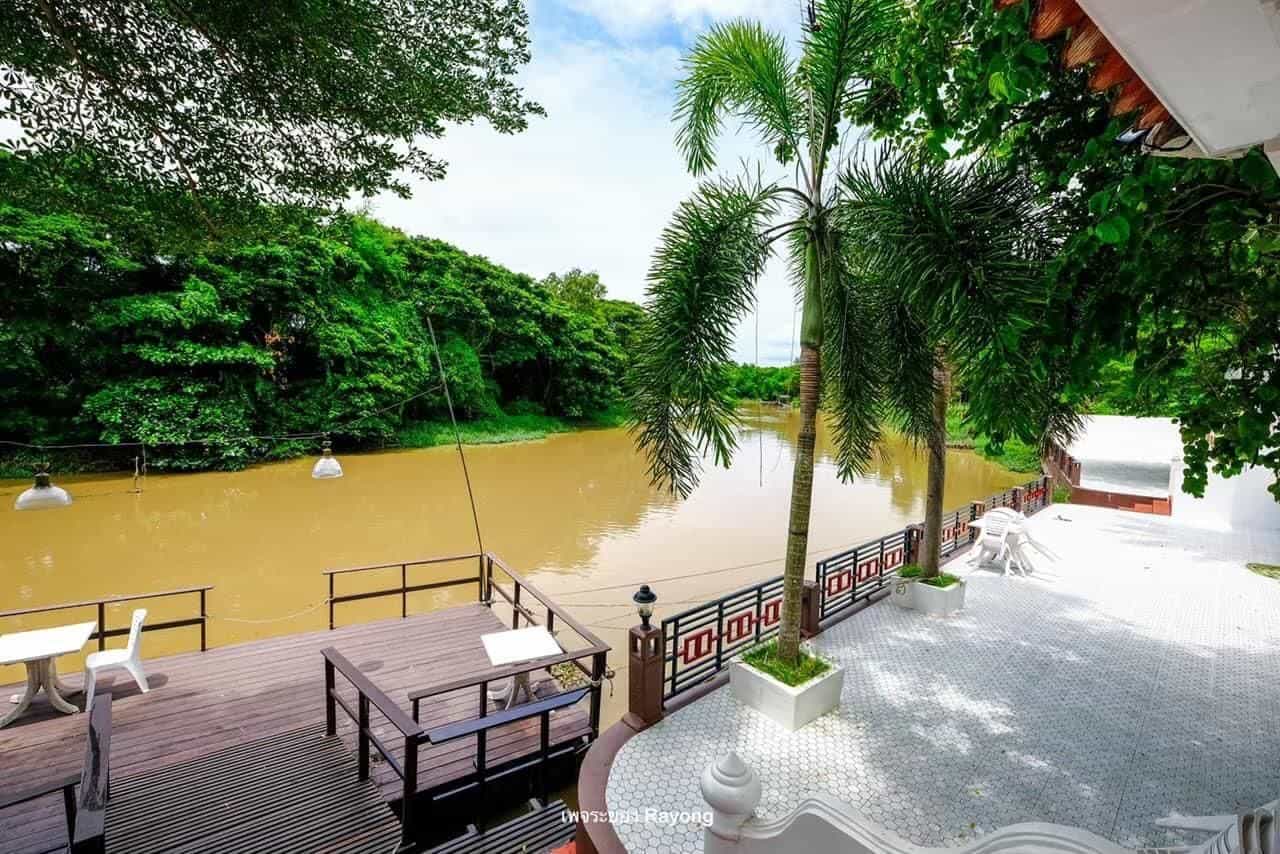 โรงแรมมาดิน่า โรงแรมมาดิน่า
