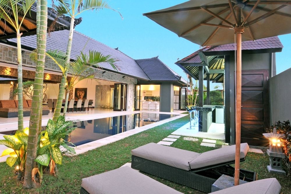 Samudra Raya Luxury Villa0