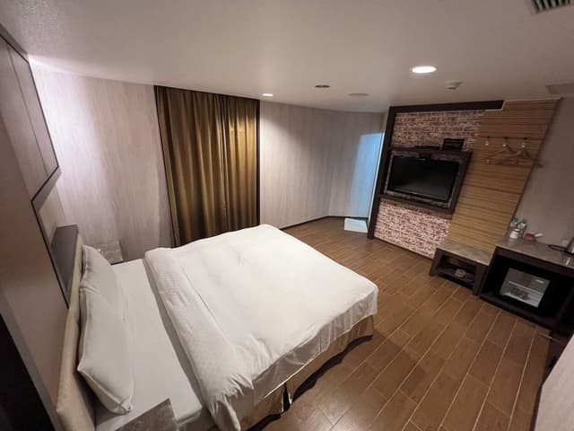 Deluxe Double or Twin Room, Jetted Tub