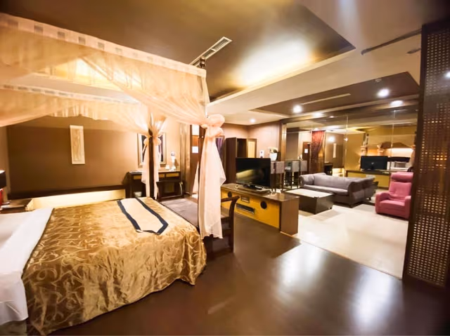 Large Double Room