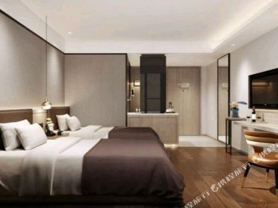 Twin Deluxe Room