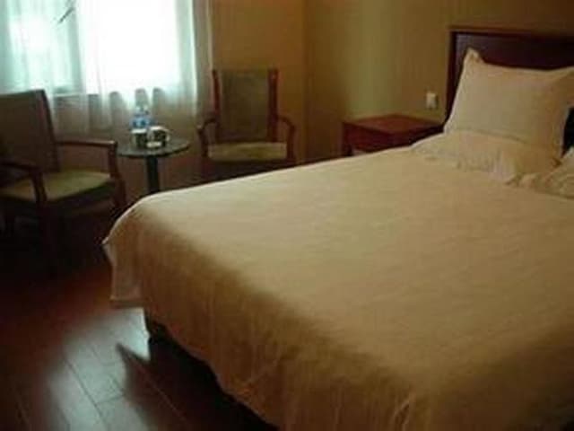 GTI - 1 Bed Guest Room, 1.5M Bed