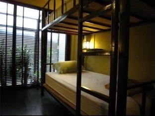 นิราศบางกอกโฮสเทล (Niras Bankoc Hostel)2