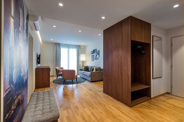 Family Apartment, Lake View