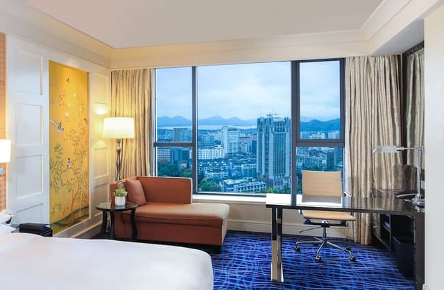 Premier Room, 1 King Bed